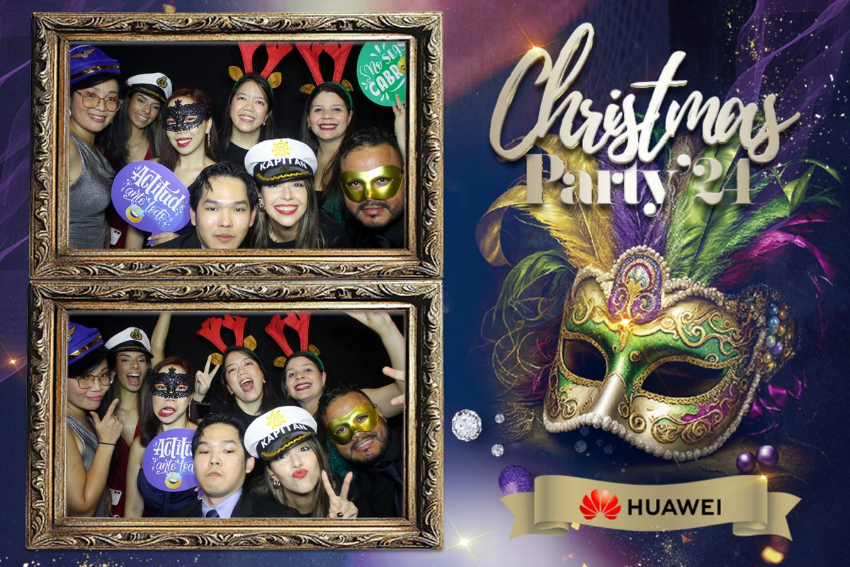 Fotos impresas con marco personalizado en una fiesta de Navidad corporativa